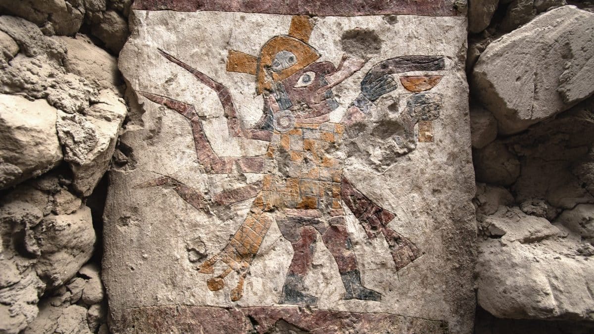Bez drošības, ar ierobežotiem līdzekļiem un diviem aktīviem arheologiem Peru atklāj pasaulei Peniko — seno pilsētu, kas cīnās pret savu varas iestāžu vienaldzību.