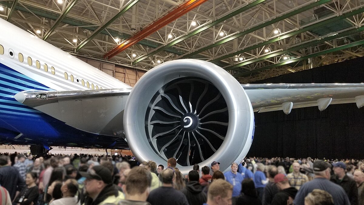 777X ir Boeing galvenais solis, lai atgrieztos virsotnē: salokāmi spārni, pārstrādāts salons un pasaulē lielākais dzinējs.