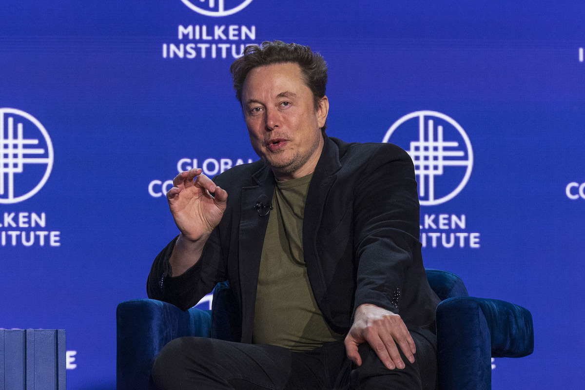 Ilons Musk plāno jaunu investīciju kārtu SpaceX ar vērtējumu 400 miljardu dolāru apmērā