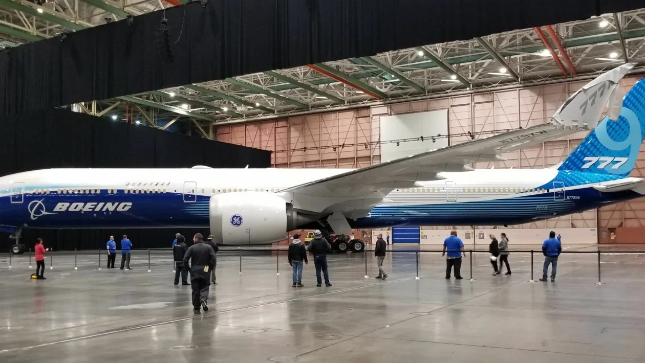 777X