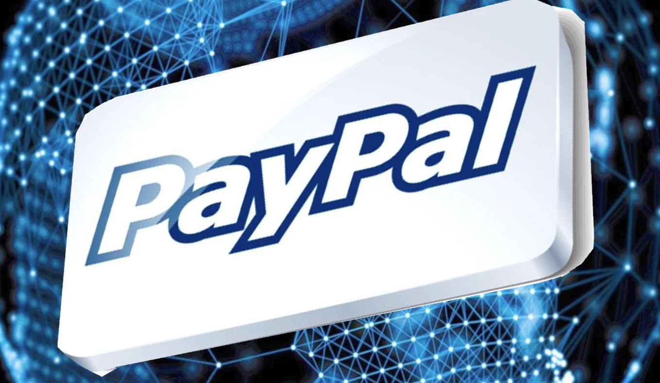 PayPal iesaldē naudu visos banku kontos lietotājiem, kuri veic pārskaitījumus, kas pārsniedz šo summu.