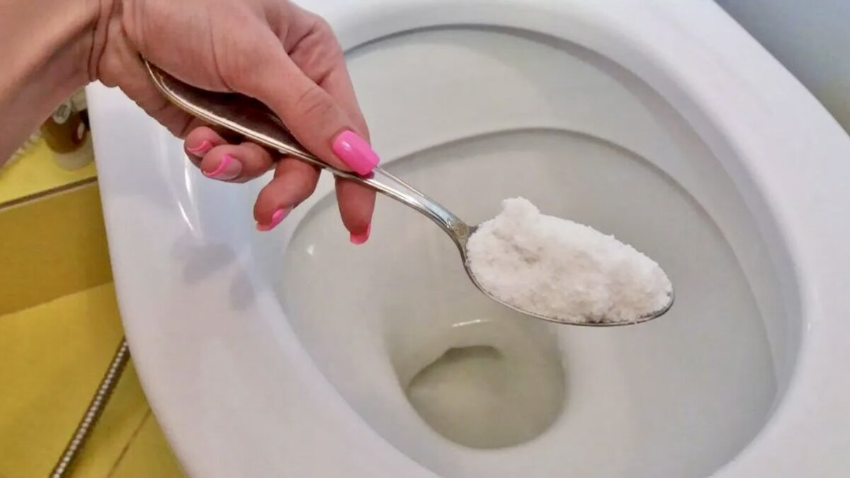 Ne etiķis, ne pārtikas soda: tas ir labākais veids, kā noņemt kaļķa nogulsnes no krāniem un tualetes podiem.
