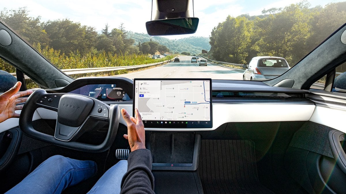 Ilonam Masku vienpedāļu braukšana ir „ideāls nākotnes braukšanas veids”. Ķīna to tikko aizliedza visos savos elektromobiļos.