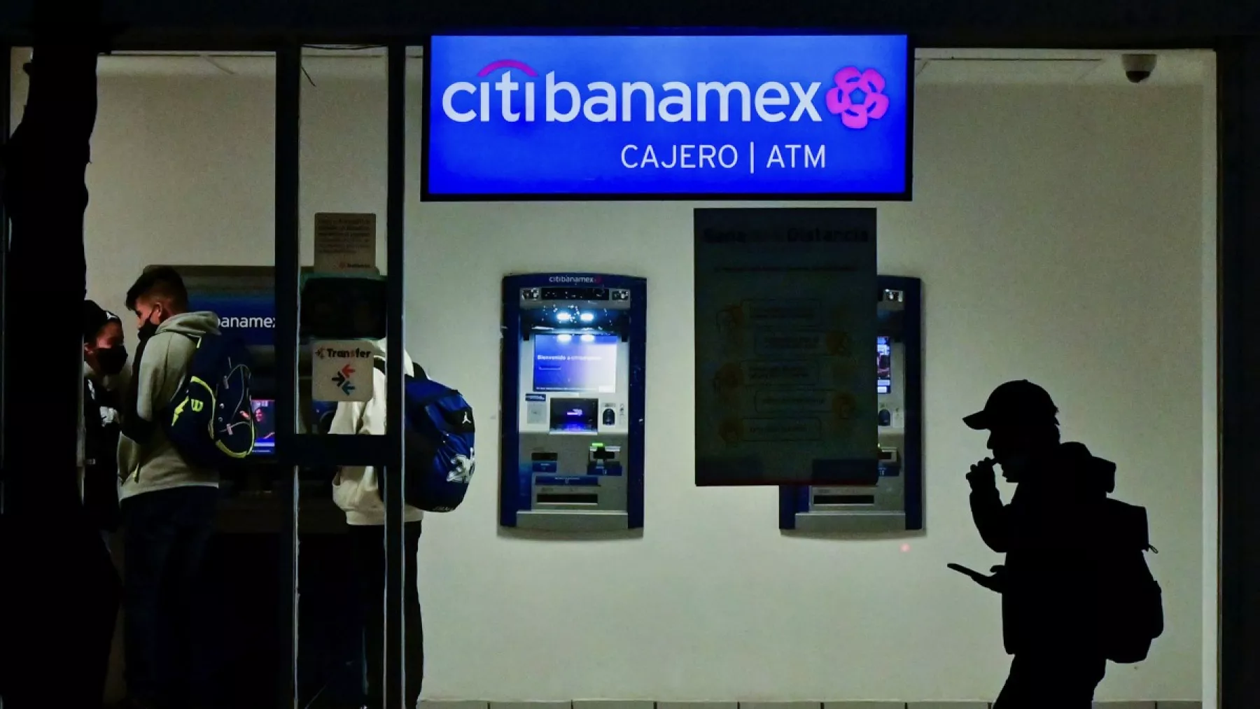 Vai esat Banamex vai BBVA klients? SAT jau ir sākusi pārbaudīt un sodīt tos, kas neatbilst šai prasībai.